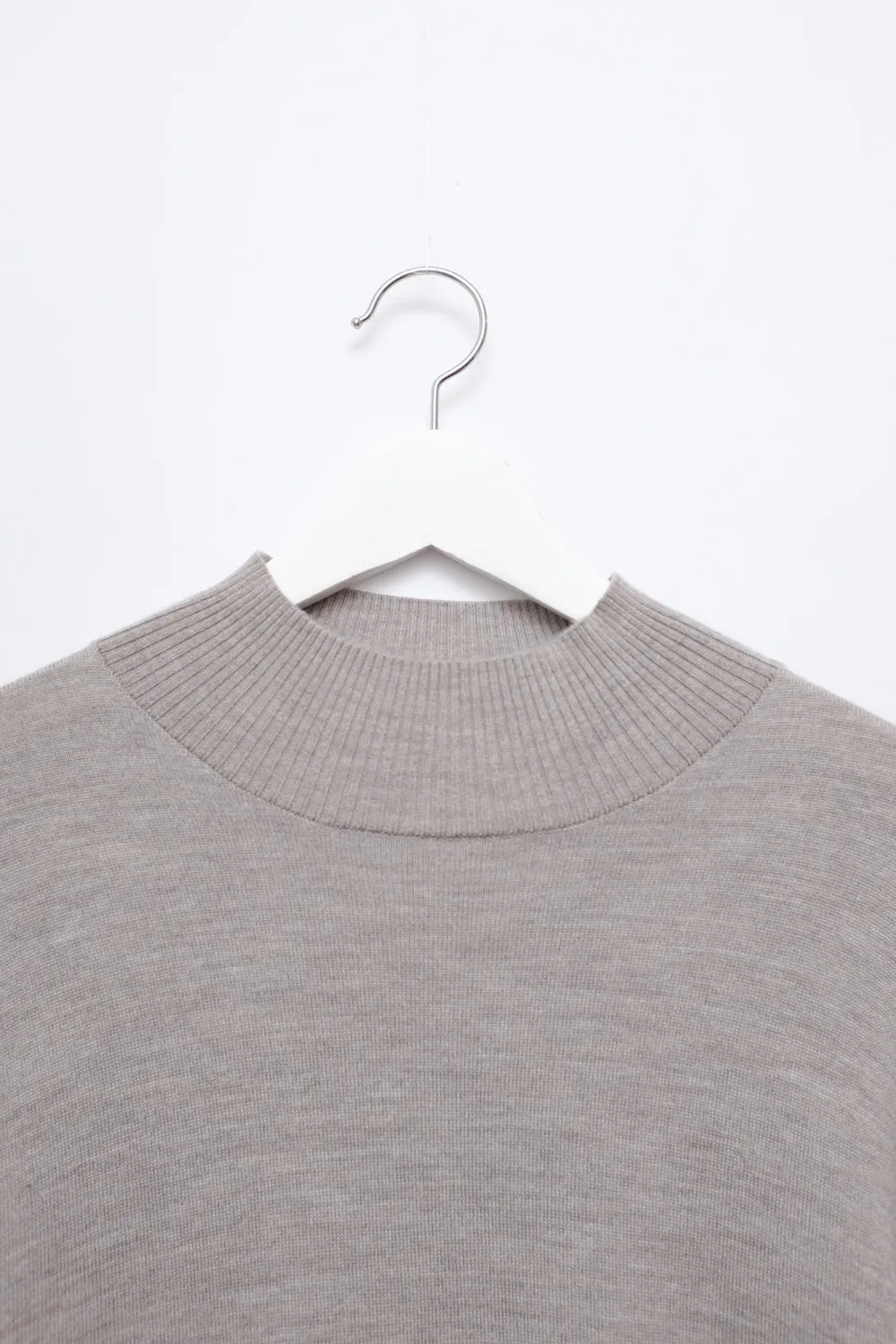 PURE WOOL MOCK NECK DRYKORN SWEATER