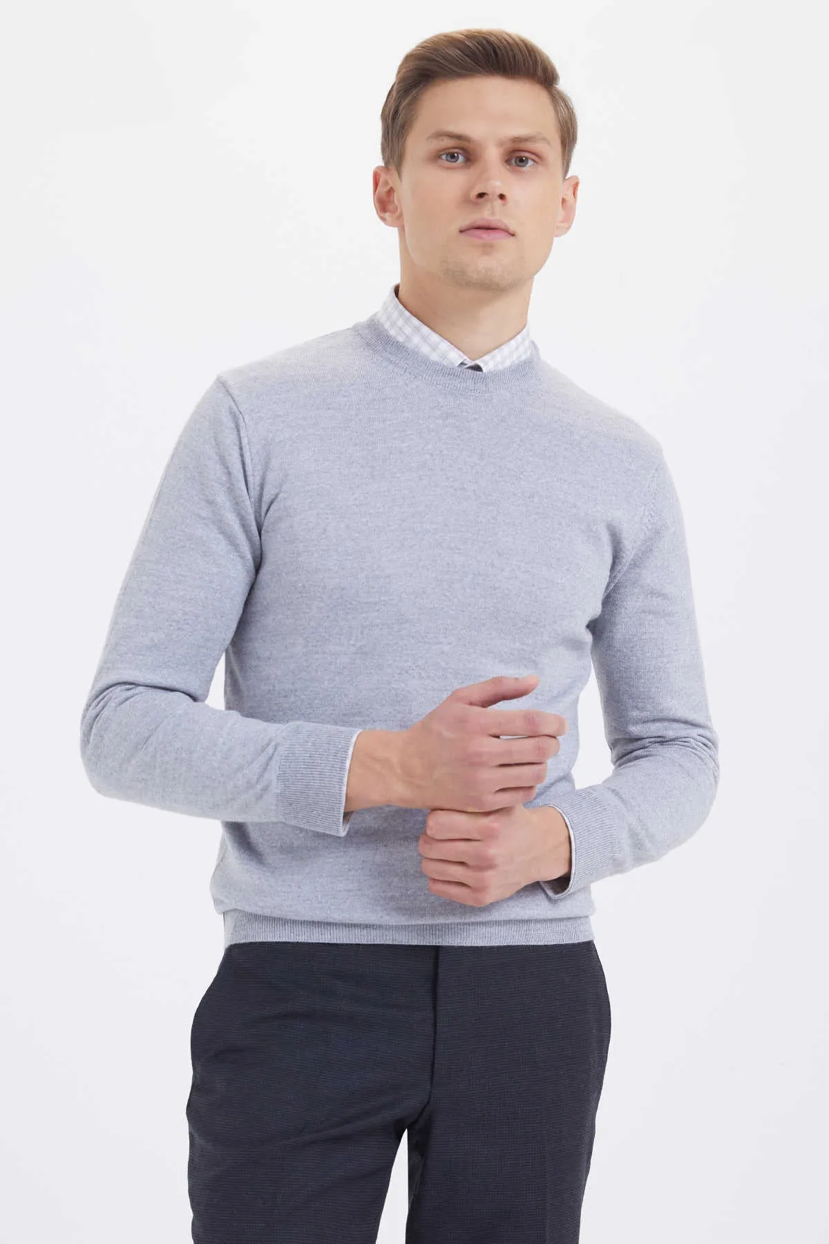Regular Fit Basic Plain Wool Blend Black Crewneck Sweater, Light Gray