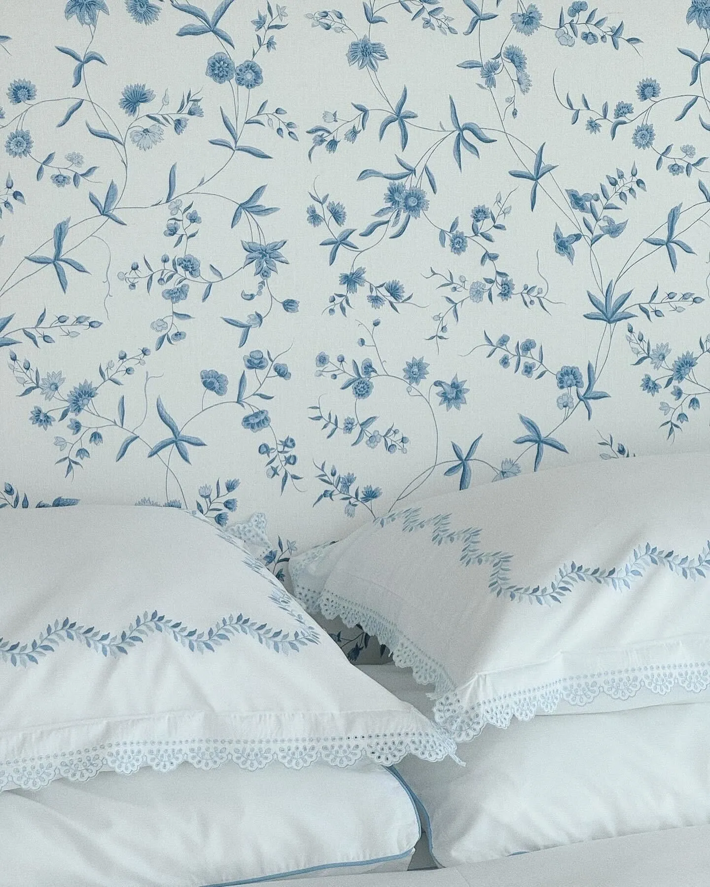 The Top Sheet - Apple Green Sloane